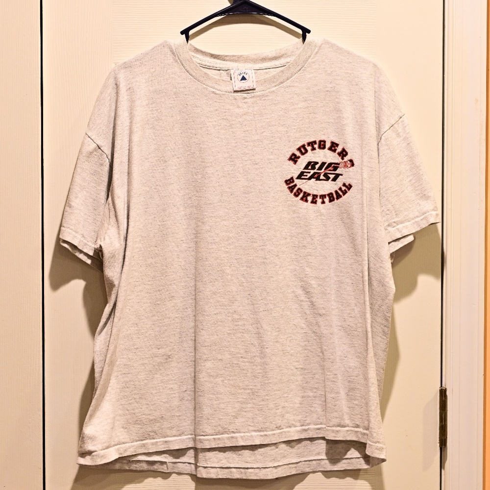 Vintage Rutgers Scarlet Knights Basketball 1995-96 T-Shirt